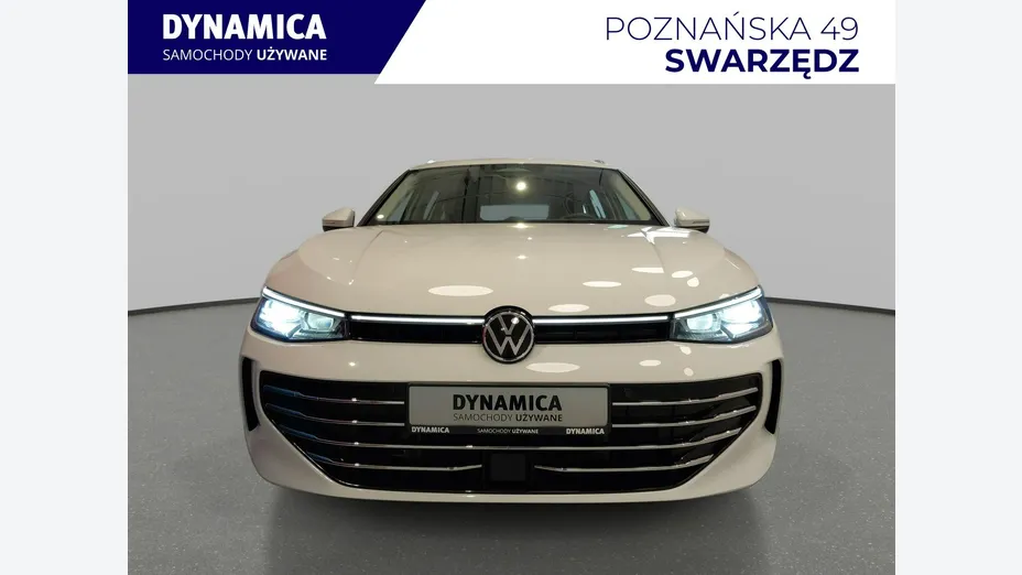 VOLKSWAGEN Passat -