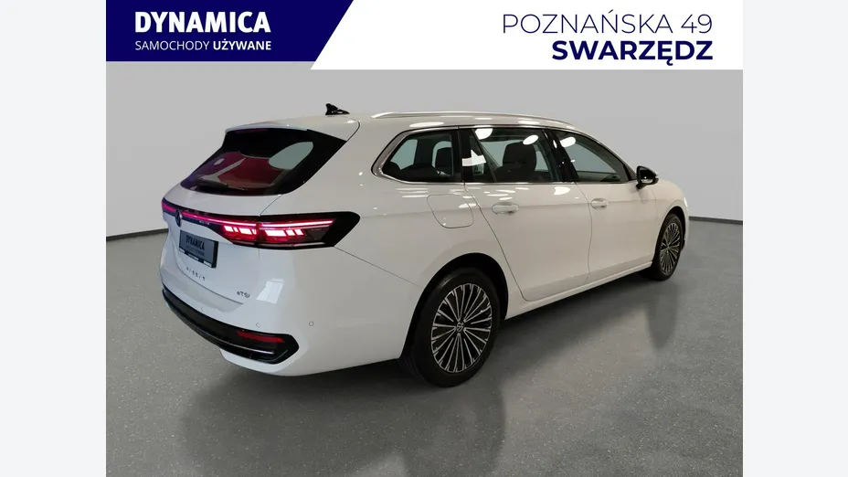 VOLKSWAGEN Passat -