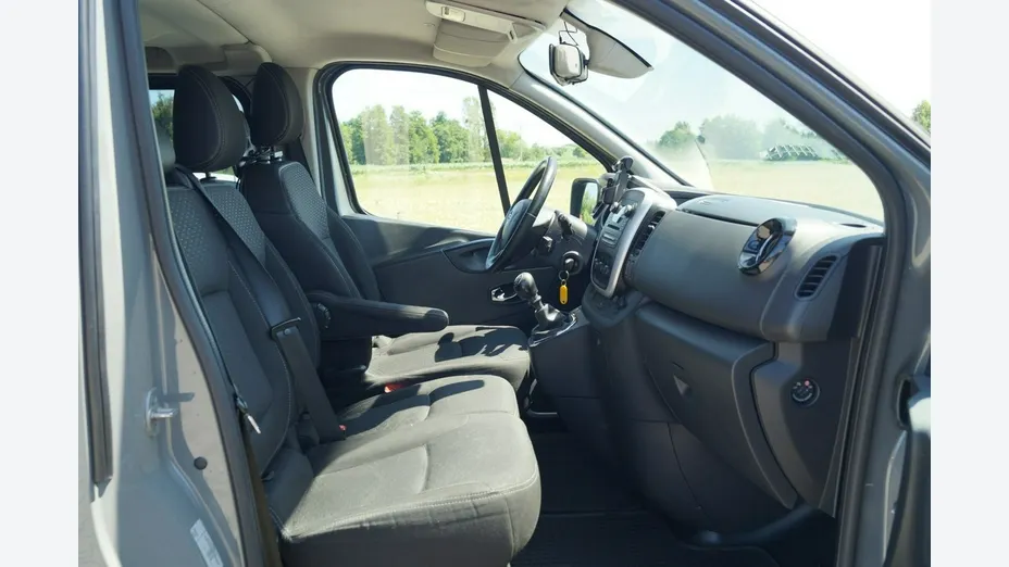 OPEL Vivaro -