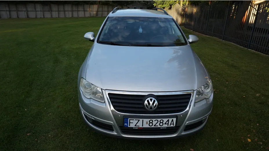 VOLKSWAGEN Passat -