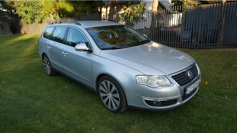 VOLKSWAGEN Passat -