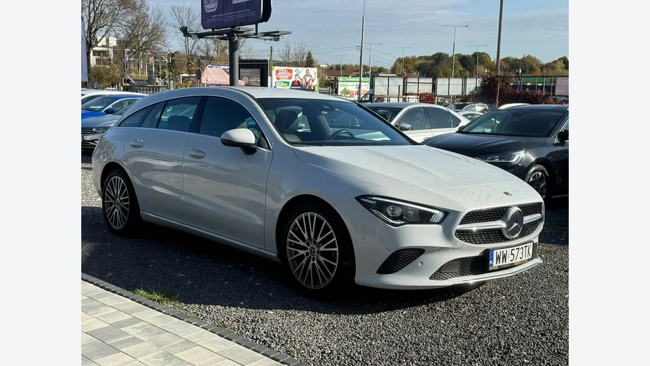 MERCEDES-BENZ CLA -