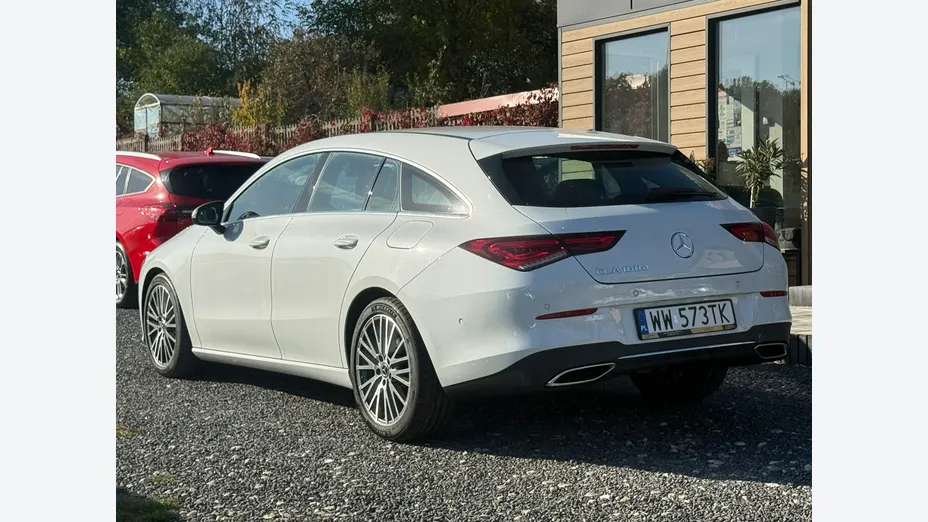 MERCEDES-BENZ CLA -