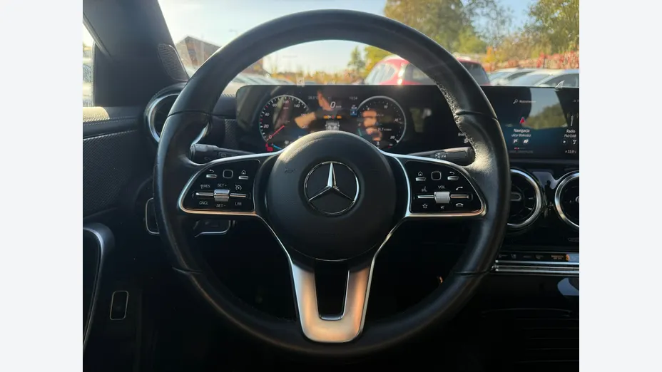 MERCEDES-BENZ CLA -