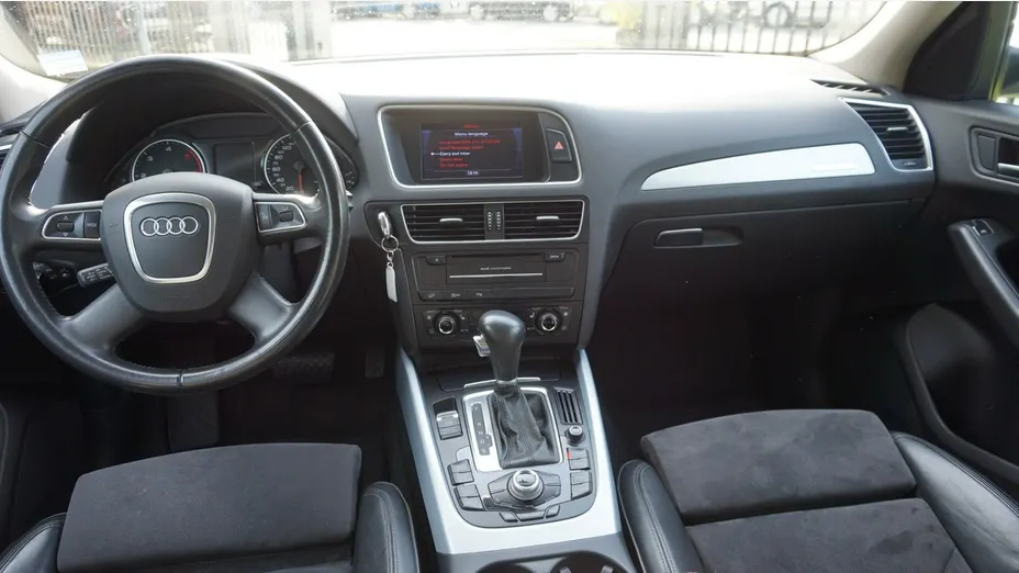 AUDI Q5 -
