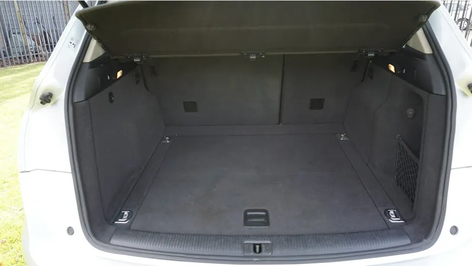 AUDI Q5 -