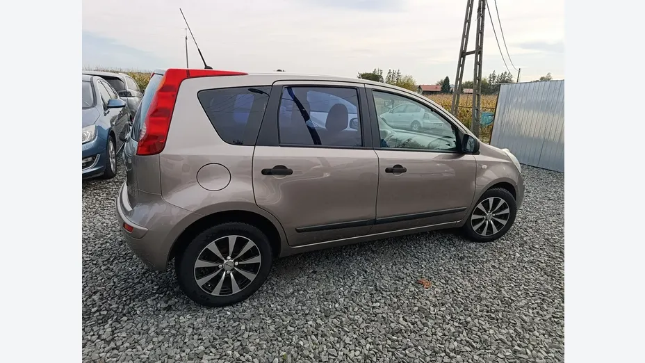 NISSAN Note -