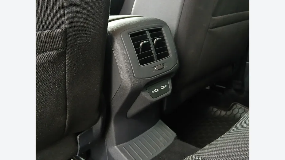 VOLKSWAGEN T-ROC -