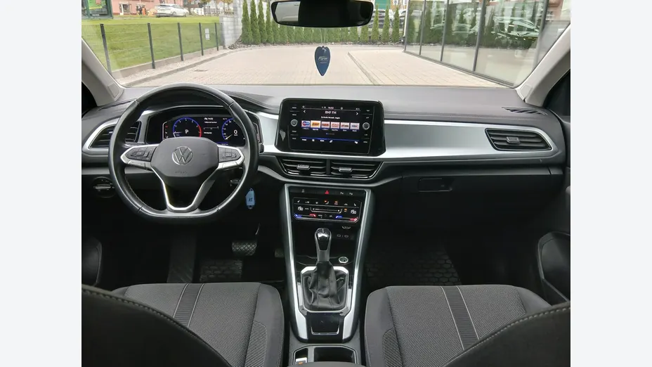 VOLKSWAGEN T-ROC -