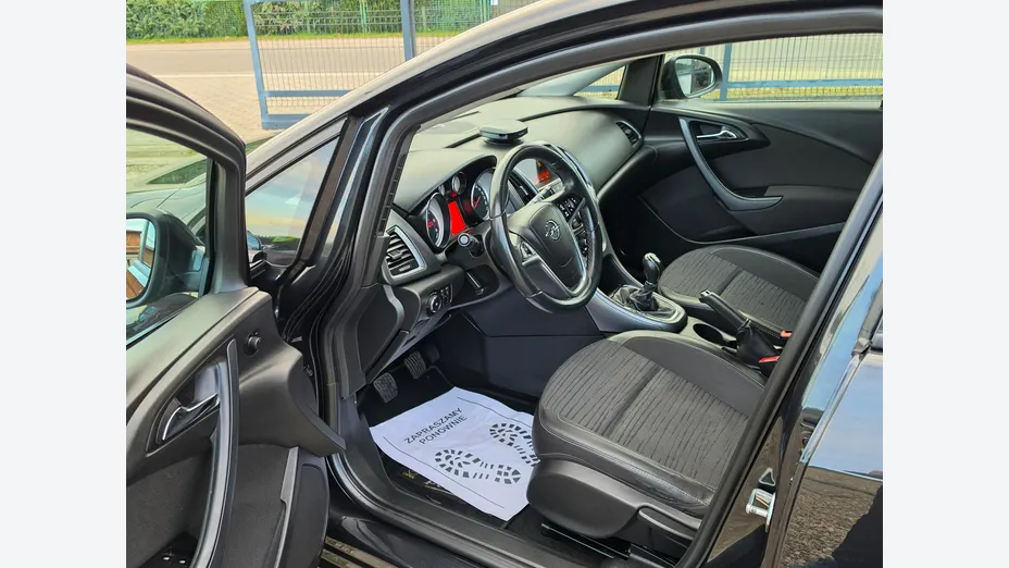 OPEL Astra -
