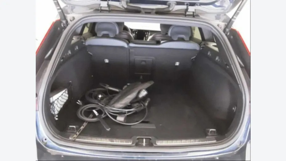 VOLVO V60 -