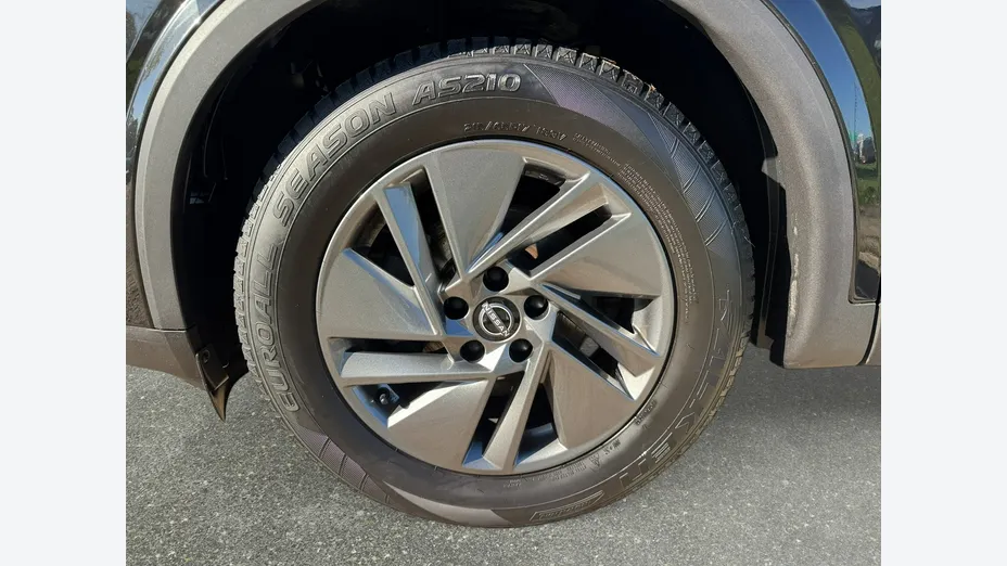 NISSAN Qashqai -