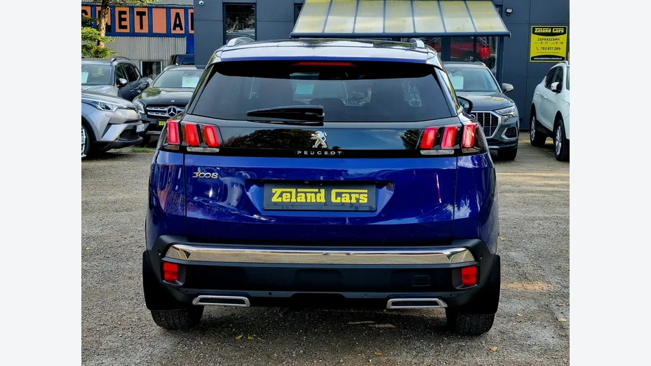 PEUGEOT 3008 -