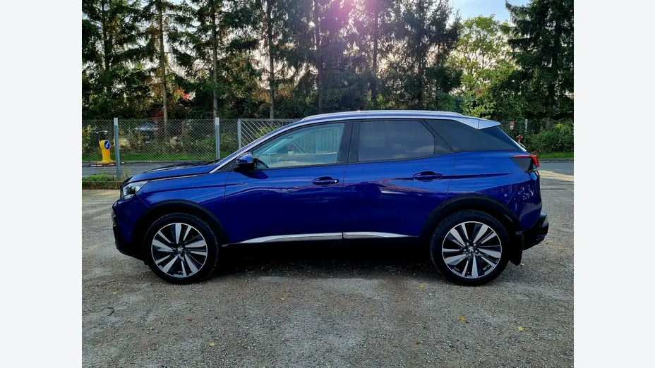 PEUGEOT 3008 -