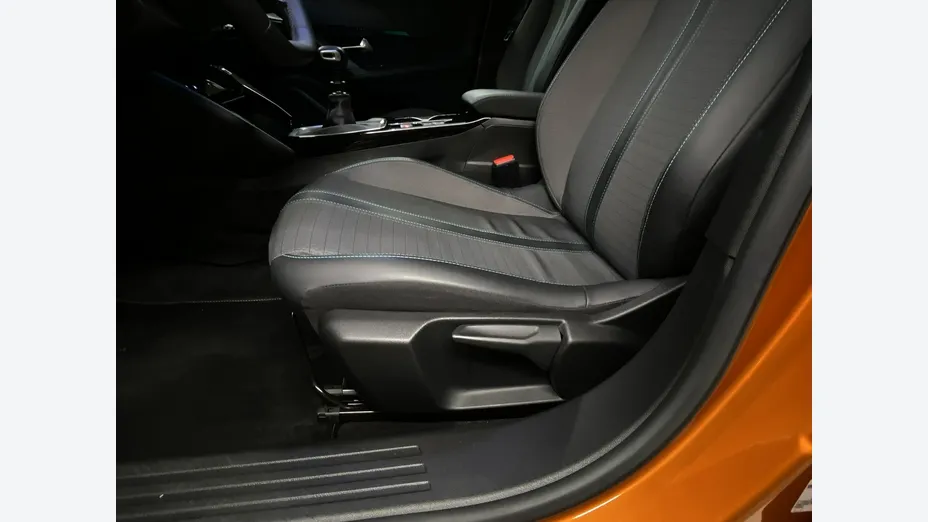 PEUGEOT 2008 -