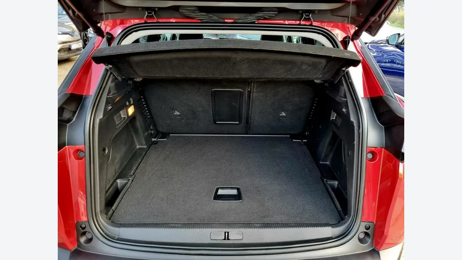 PEUGEOT 3008 -
