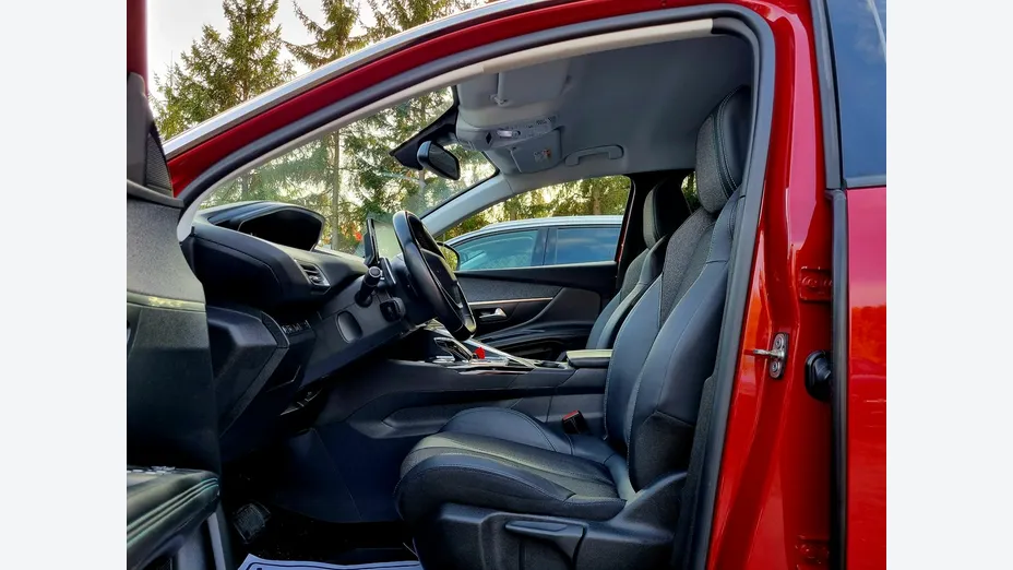 PEUGEOT 3008 -