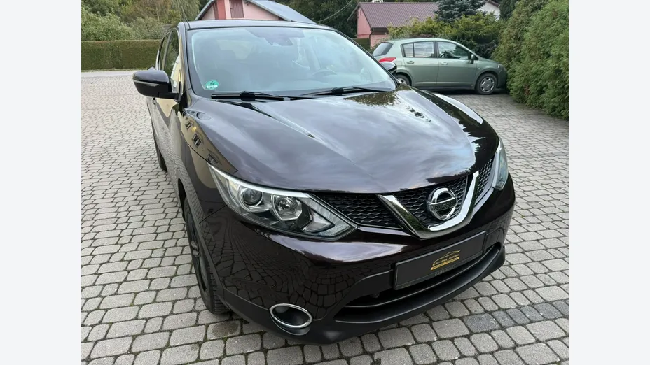 NISSAN Qashqai -