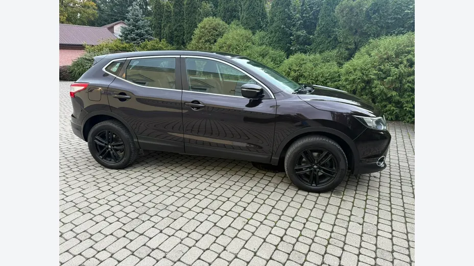 NISSAN Qashqai -
