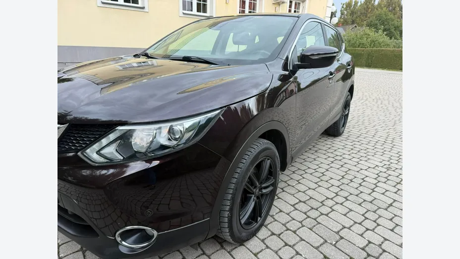 NISSAN Qashqai -