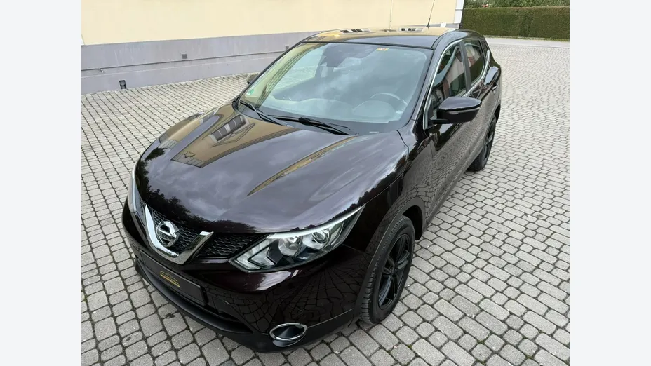 NISSAN Qashqai -