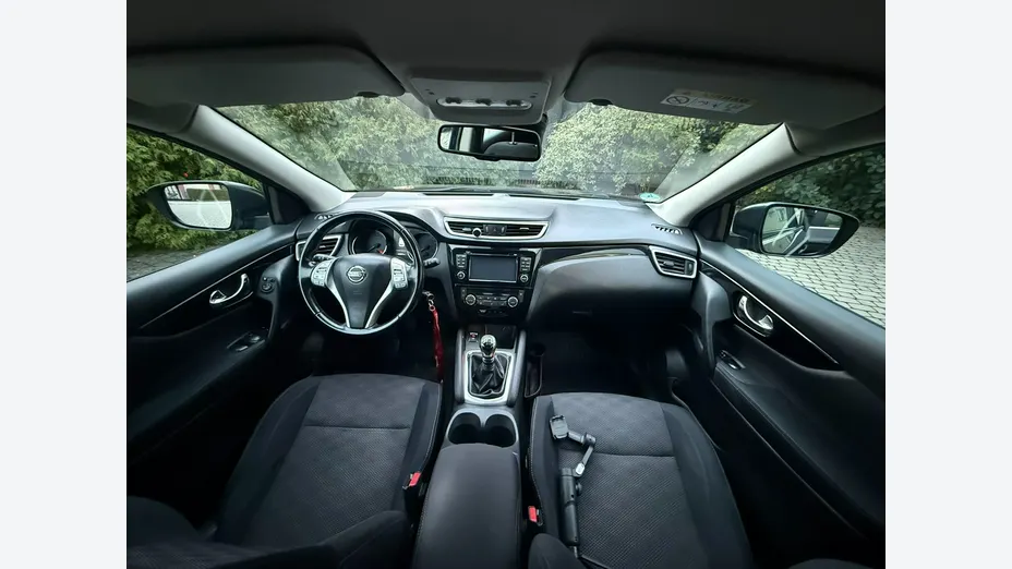 NISSAN Qashqai -