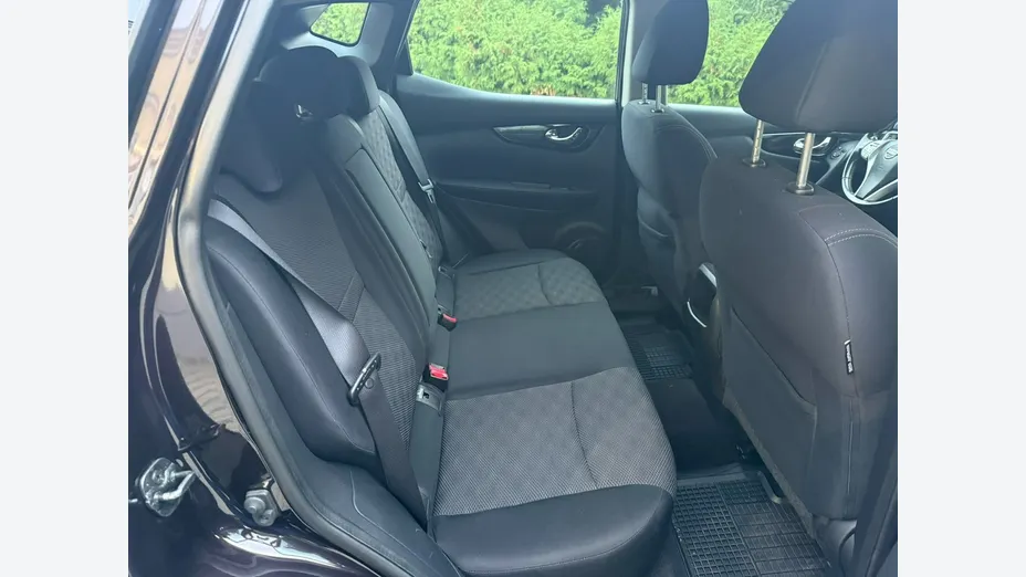 NISSAN Qashqai -