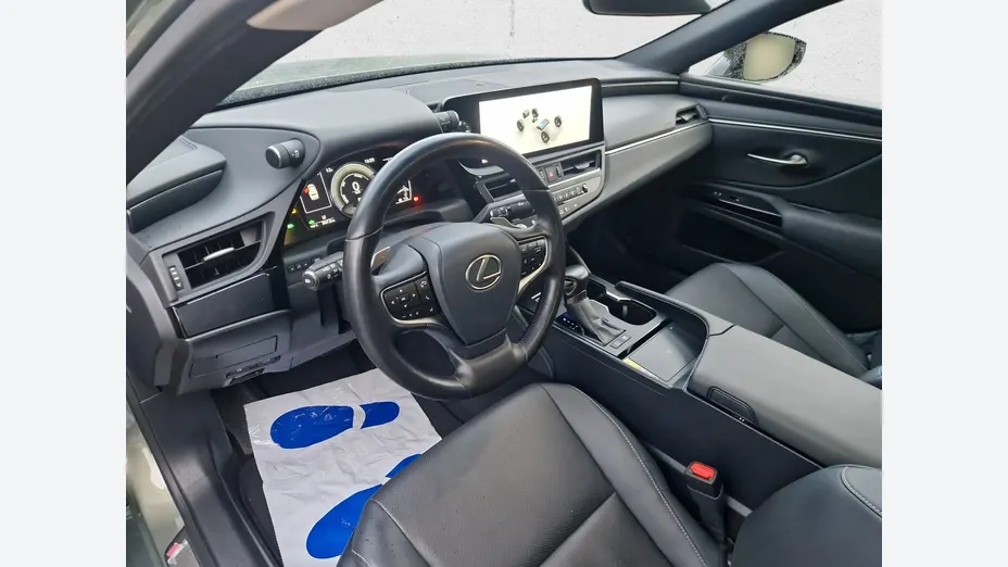 LEXUS ES -