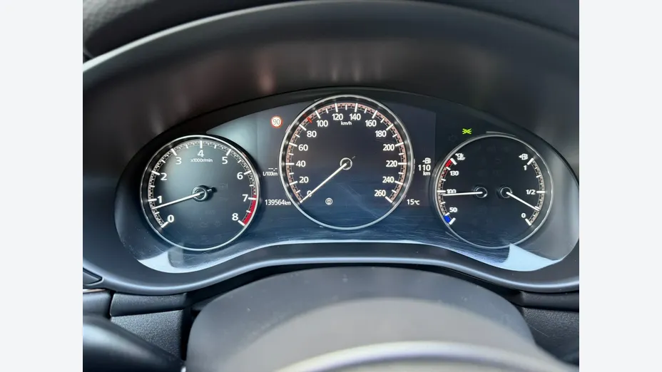 MAZDA 3 -
