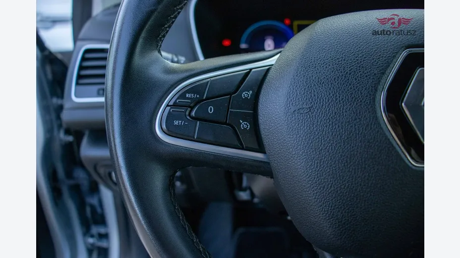 RENAULT Megane -