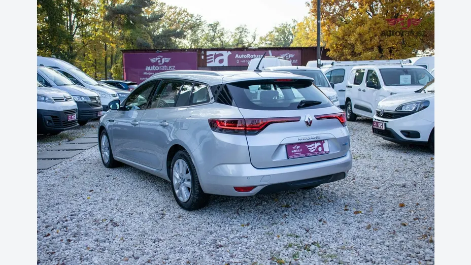 RENAULT Megane -