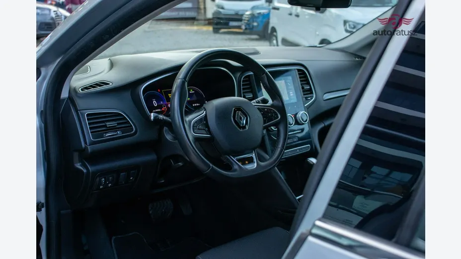 RENAULT Megane -