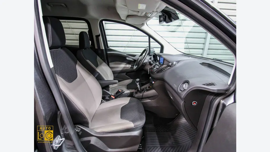 FORD Tourneo Courier -