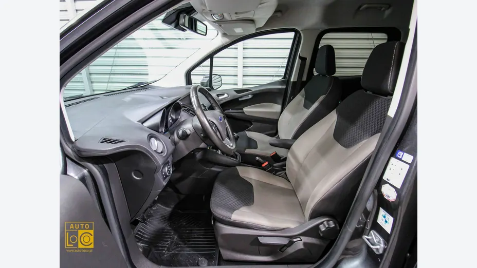 FORD Tourneo Courier -