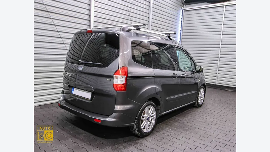 FORD Tourneo Courier -