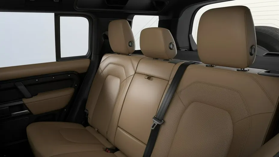 LAND ROVER Defender -