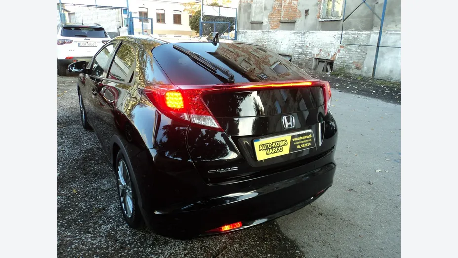 HONDA Civic -