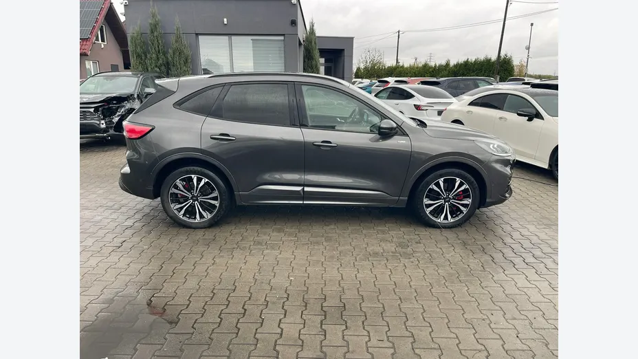 FORD Kuga -