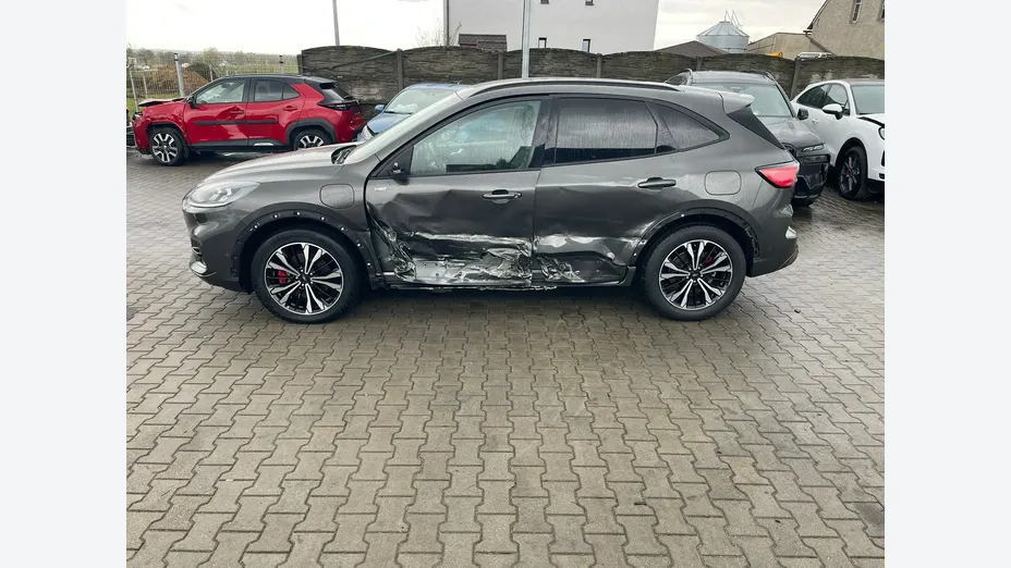FORD Kuga -