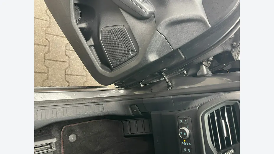 FORD Kuga -