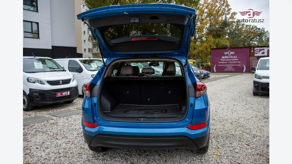 HYUNDAI Tucson -