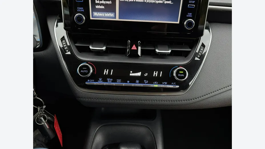 TOYOTA Corolla -