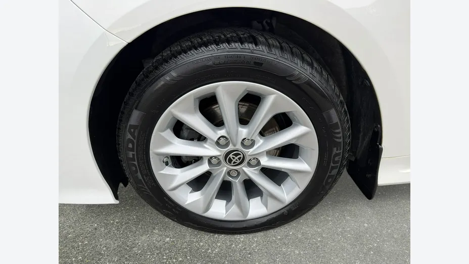 TOYOTA Corolla -