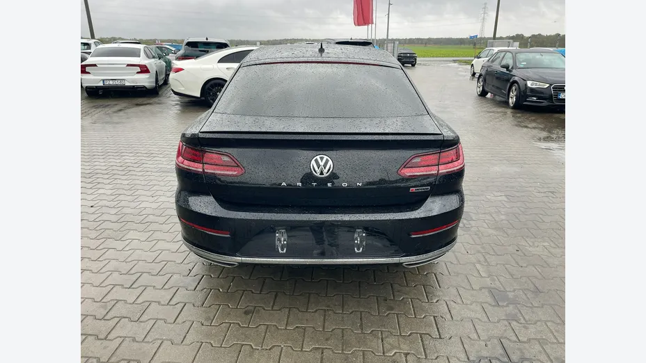 VOLKSWAGEN Arteon -