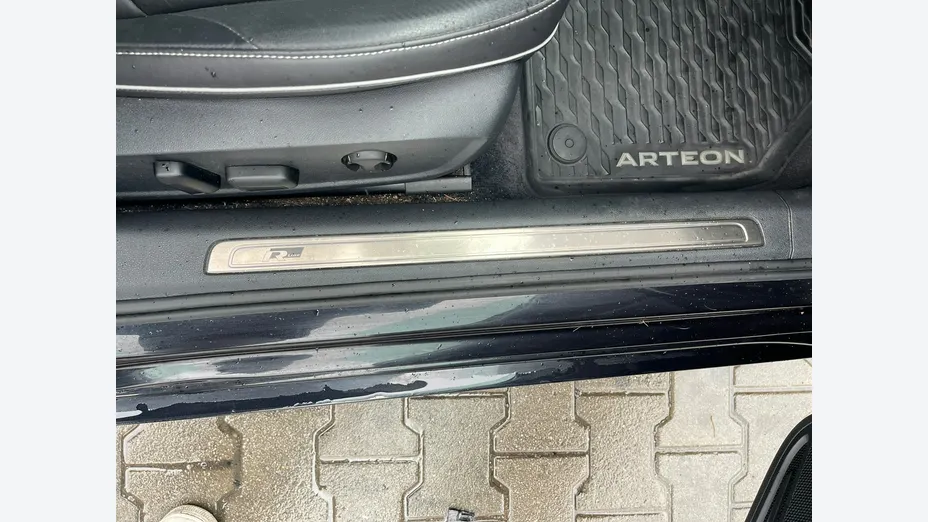 VOLKSWAGEN Arteon -