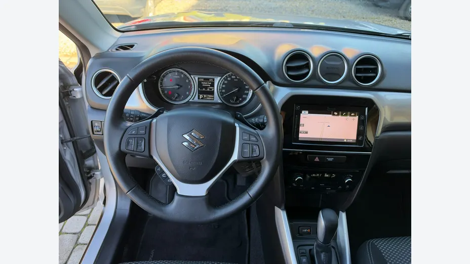 SUZUKI Vitara -