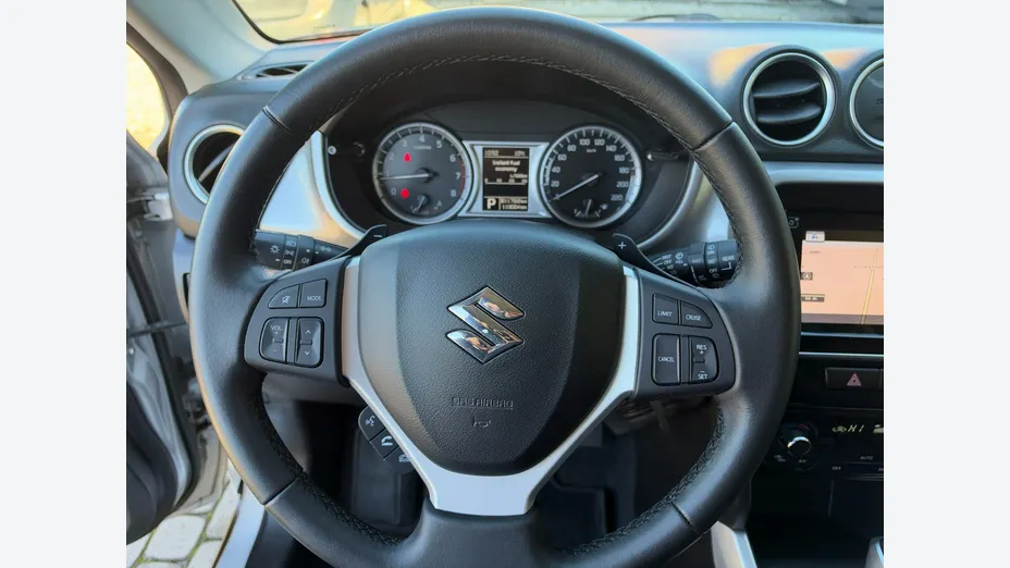 SUZUKI Vitara -