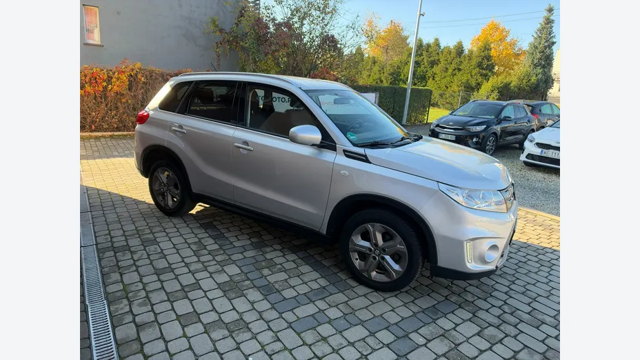 SUZUKI Vitara -