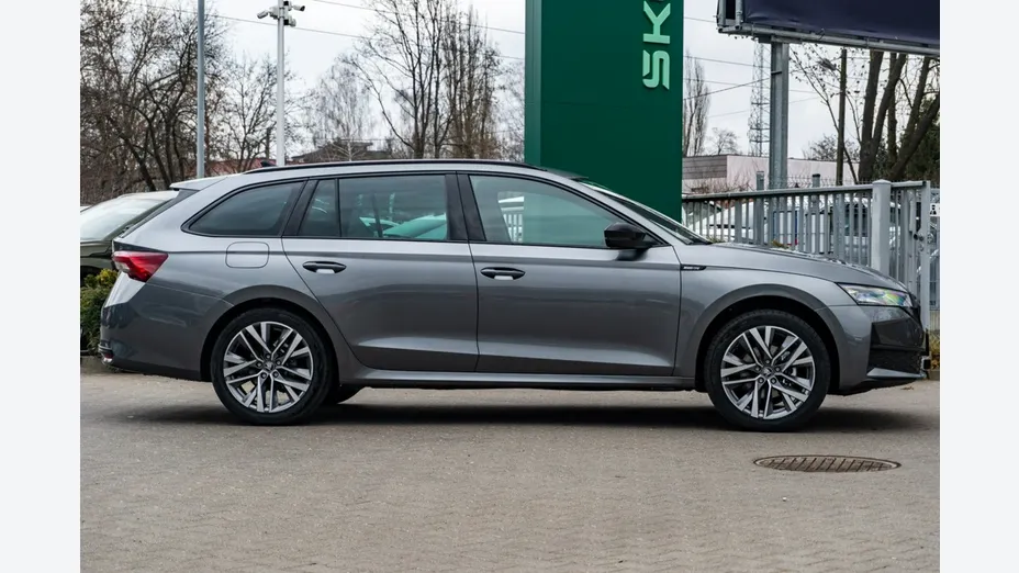 SKODA Octavia -