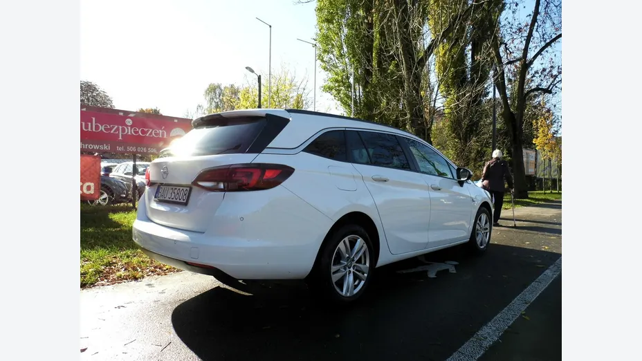 OPEL Astra -